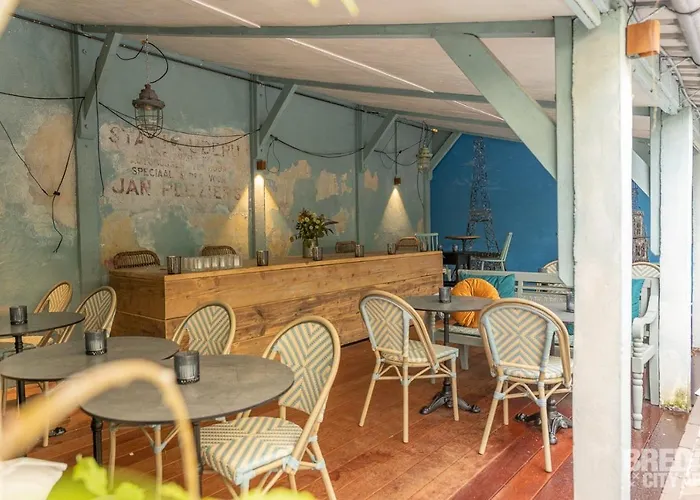 Ruim Comfortabel Appartement Centrum Breda Met Restaurant!